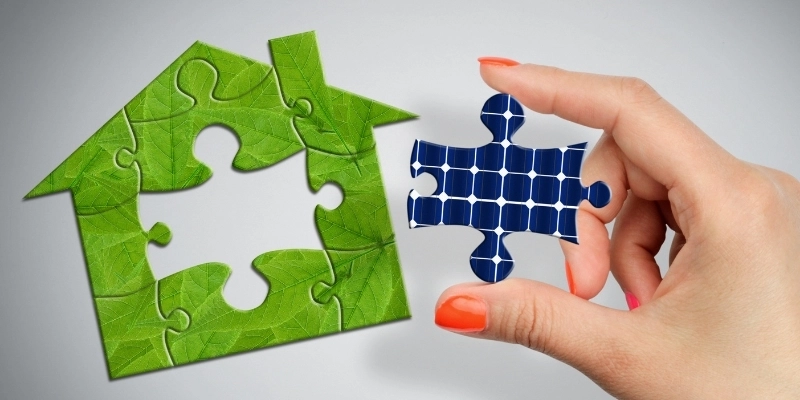 Solar-Puzzleteil ergänzt grünes Haus – Photovoltaik Münster als Teil nachhaltiger Energielösungen.